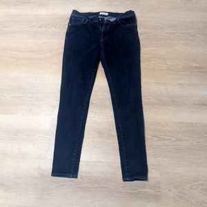 Size 31 dark wash skinny Madewell jeans